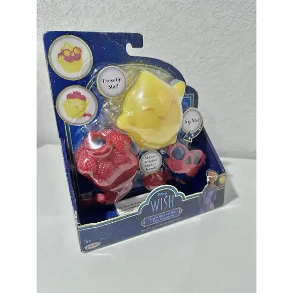 Disney Wish Interactive Role Play Star with Accessories (Ages 3+) - Picture 7 of 10